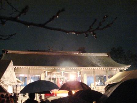 雨の中・・ジャズコンサート開催しました