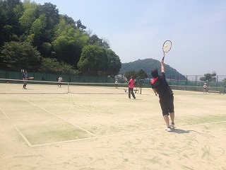 本日のテニス練習　太子テニスコート