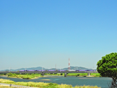 エヴァンゲリオン新幹線（加古川橋梁付近）
