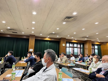 HK協力会の研修会で、原田左官工業所の原田氏に講演