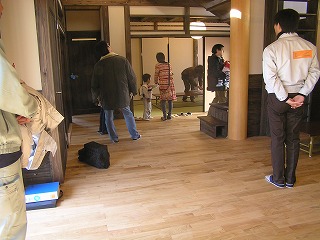 今民家、松江の家に多数参加