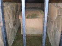 家形石棺（８）