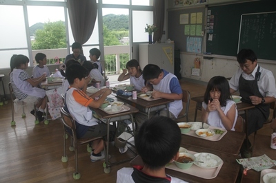 矢野小オープンスクール2－給食