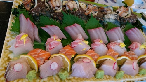 日本料理 てら岡 本店でござますー！！