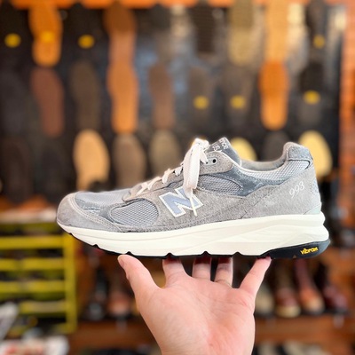 レッドウィング/Redwing専門修理のBECKMAN:Newbalanceニューバランス993×cup sole Vibram “August/オーガスト”