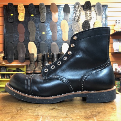 レッドウィング/Redwing専門修理のBECKMAN:8080アイアンレンジ×Vibram 