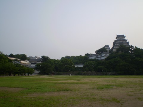 梅雨の晴れ間の姫路城・・・