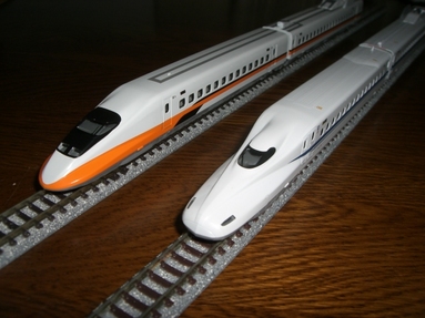 台湾新幹線　VS　N７００　Ｎゲージ
