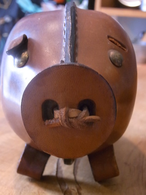 牛革製、豚の貯金箱