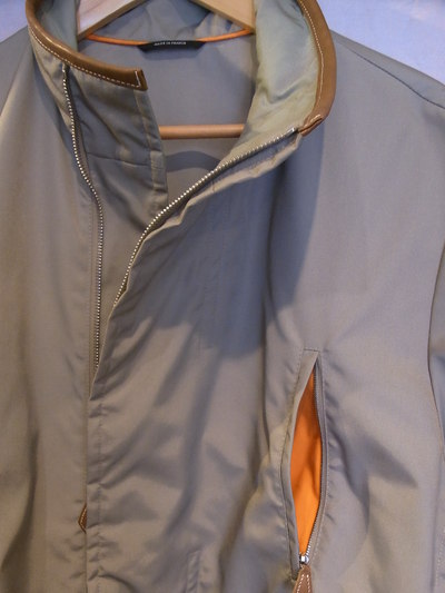 HERMESジャケット、襟の縁をパイピングアレンジ