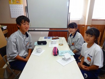 江井島中学がトライやるウィークで３人受け入れ