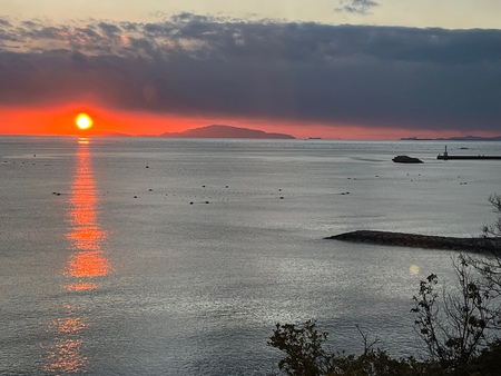 江井ヶ島の家　きれいな朝日と夕日
