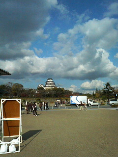 姫路城前で購入