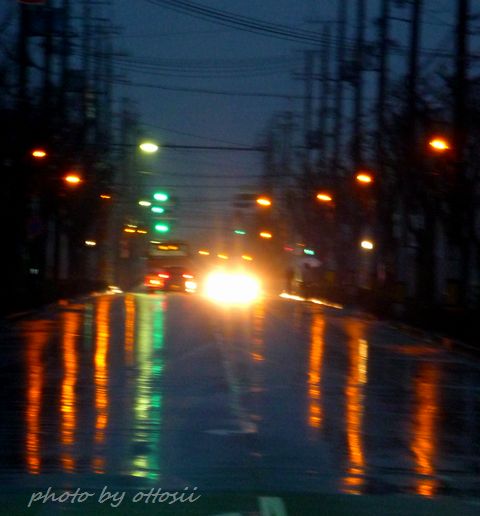 雨のかはたれ