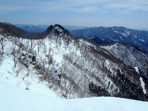 竹呂山への稜線