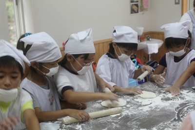 矢野小パン作り体験