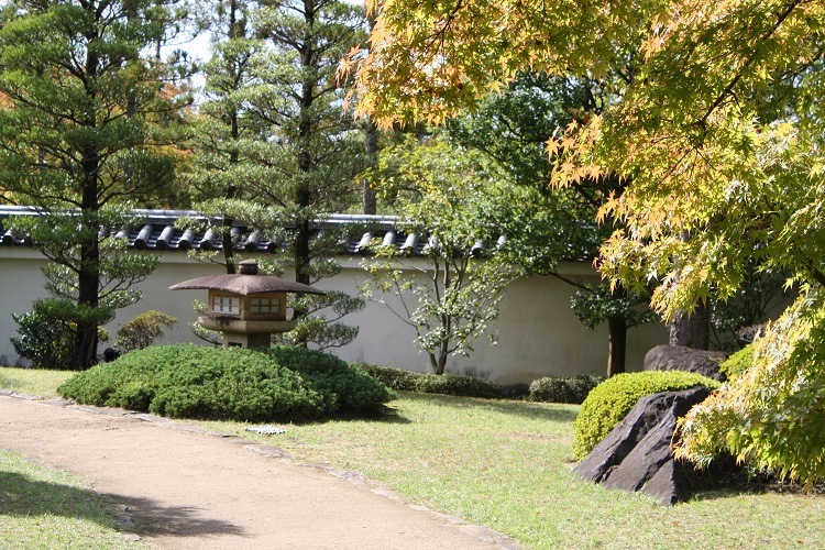 写　遊　姫路　好古園　１１