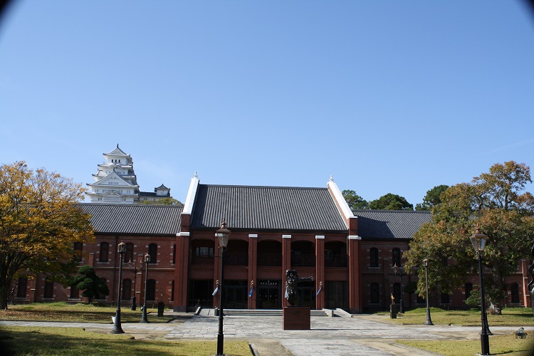 写　遊　姫路　姫路市立美術館　９